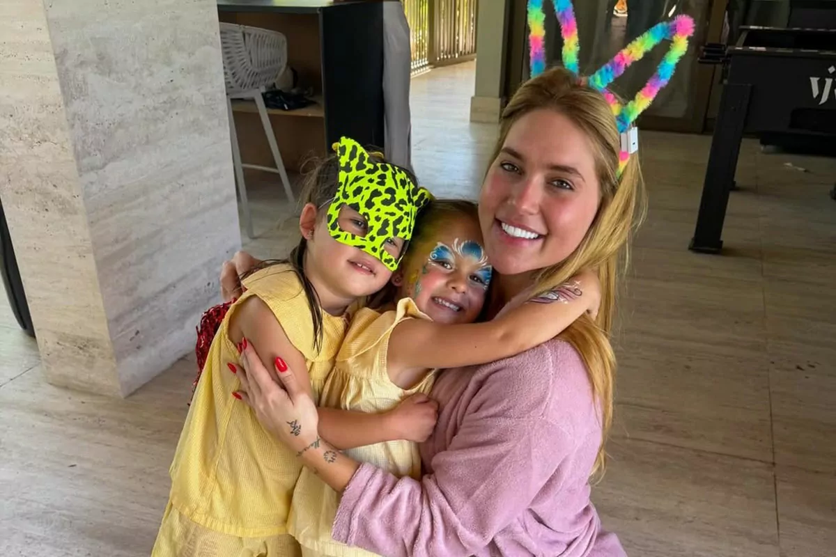 Virginia com as filhas