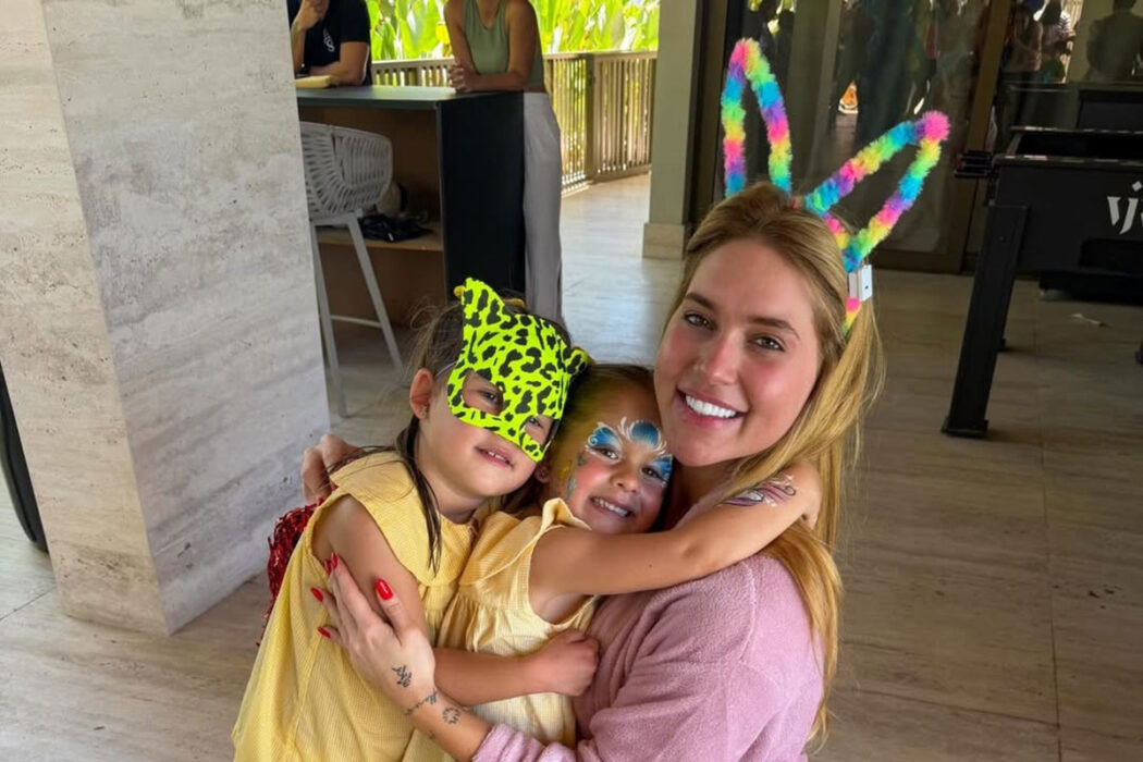 Virginia Fonseca com as filhas