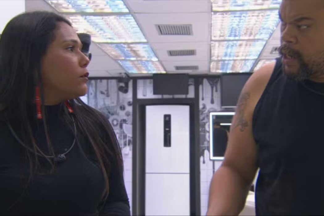 Chaiany e Babu discutem