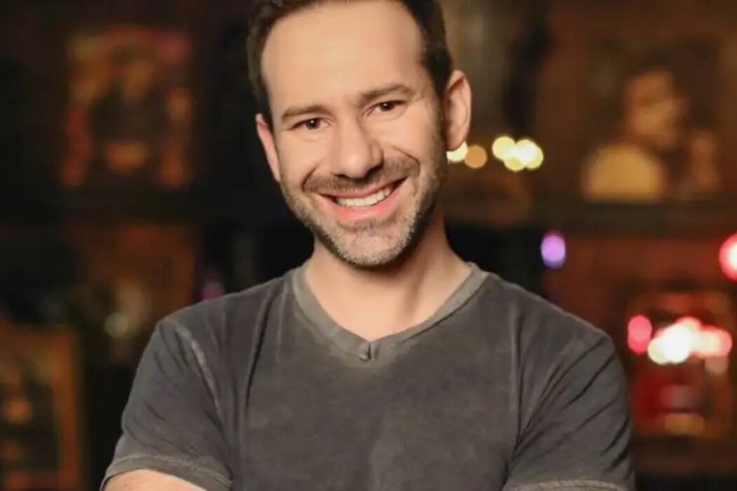 Morre Leonid Radvinsky