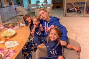 Virginia Fonseca com os filhos