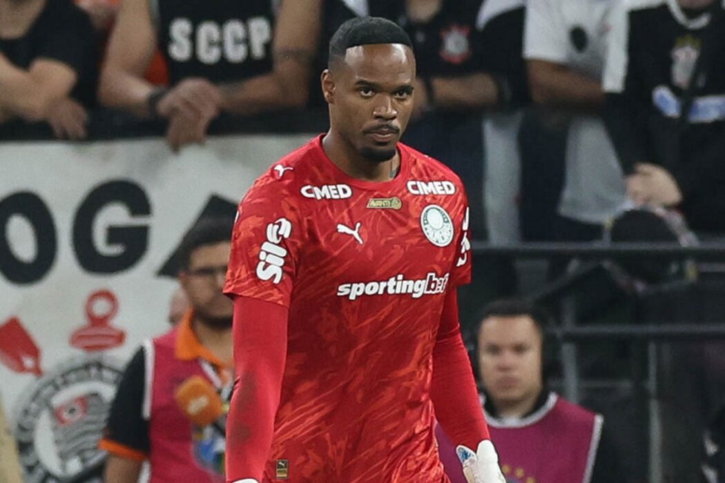 O goleiro do Palmeiras, Carlos Miguel