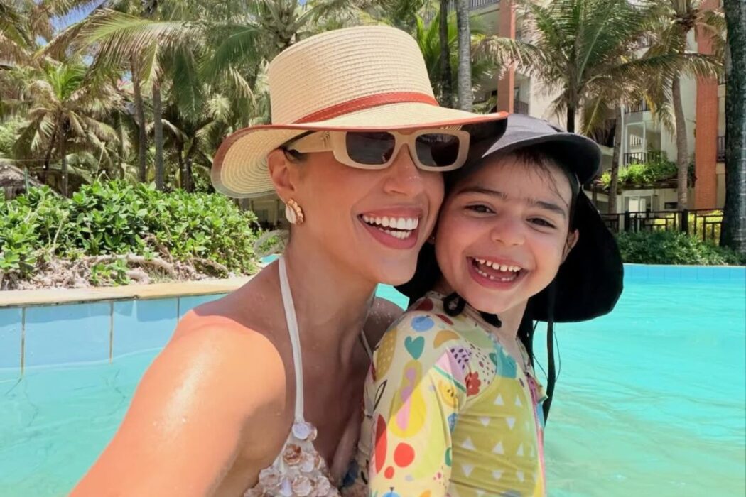 Vivian Amorim com a filha