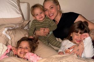 Virginia Fonseca com os filhos
